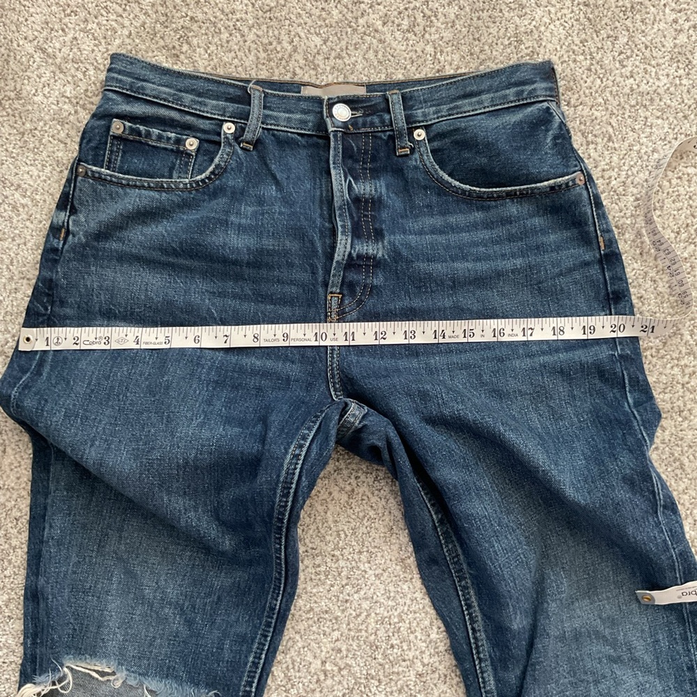 Everlane Destructed The ’90s Cheeky® Jean Dark Wash Size 28 Cropped, Distressed - Picture 10 of 13
